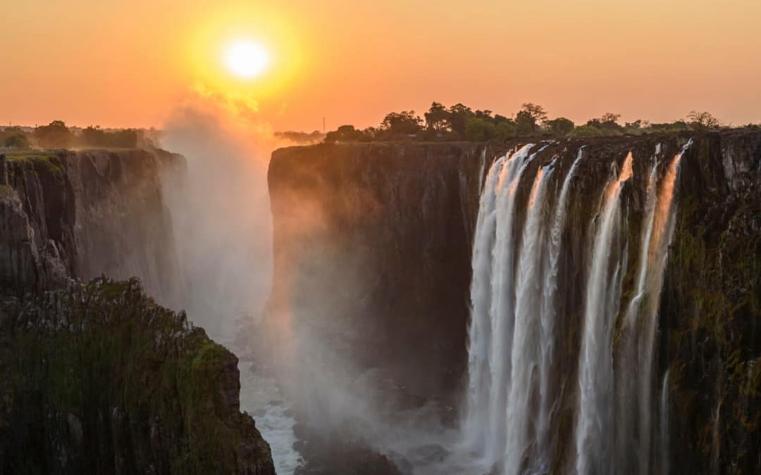 Victoria Falls | Places To See & Attractions In Zimbabwe