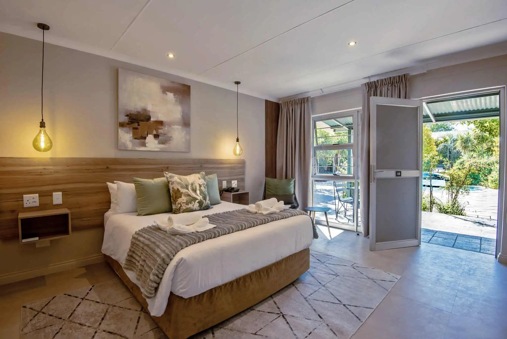 Luxury Room | Queen Bed | Honeymoon Suite | Bed & Breakfast Accommodation In Windhoek | Arebbusch Travel Lodge Luxury Room | Queen Bed | Honeymoon Suite | Bed & Breakfast Accommodation In Windhoek | Arebbusch Travel Lodge